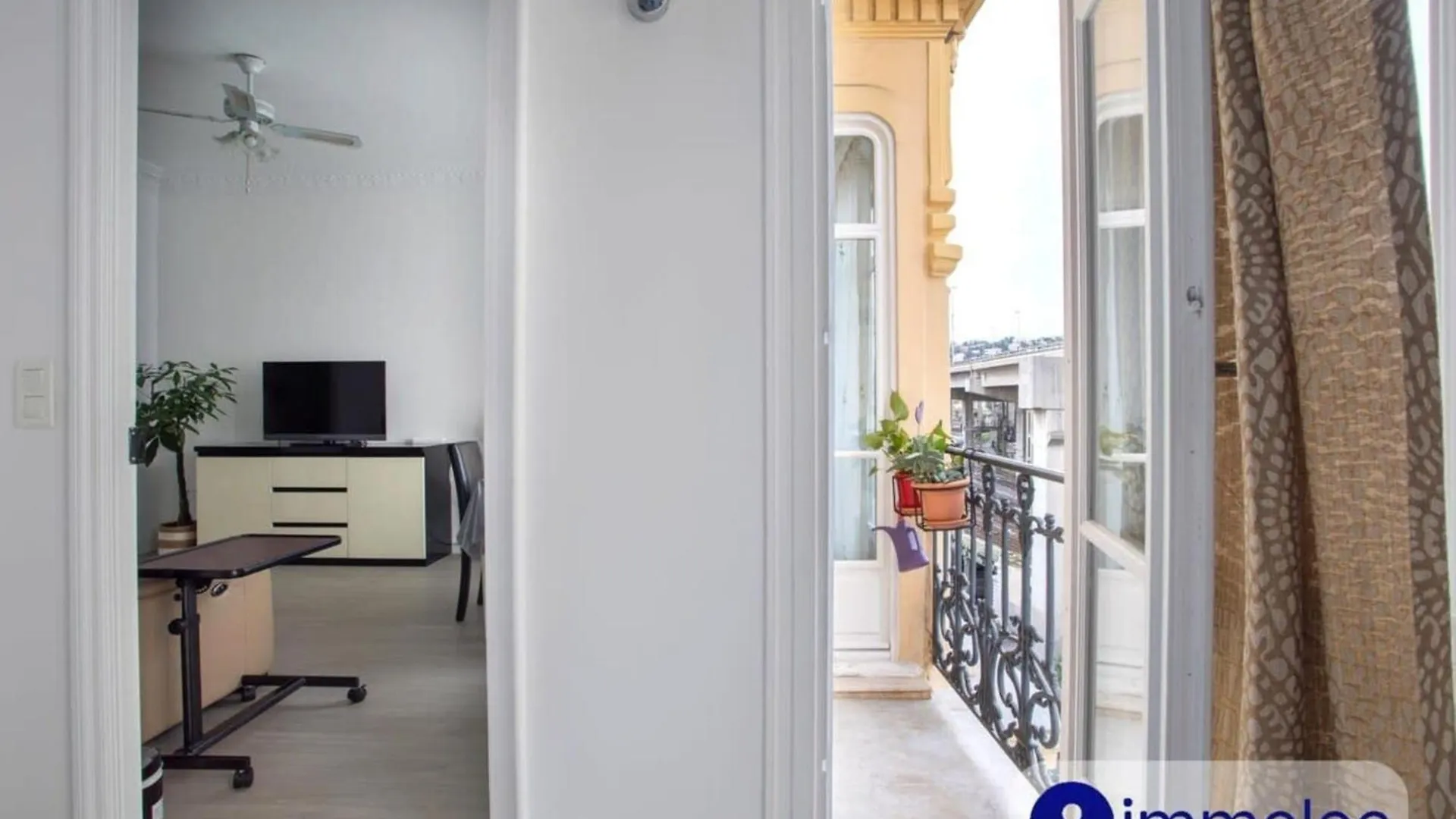 Apartment Near Station And Shops Nice