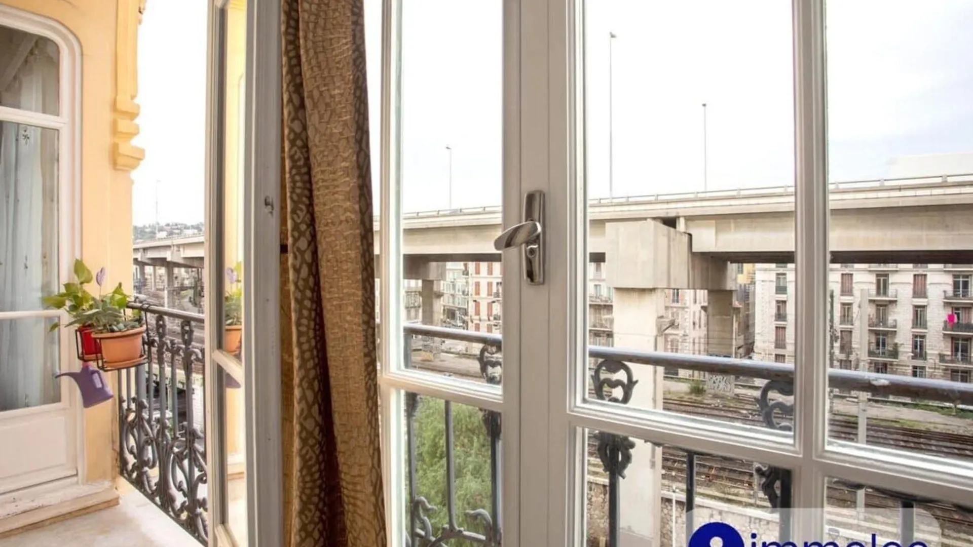 Apartment Near Station And Shops Nice France